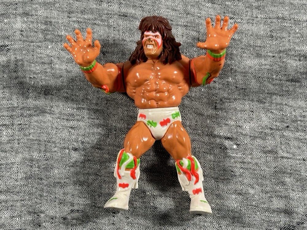 Vintage WWF Ultimate Warrior Wrestling Action Figure Hasbro 1991 Titan Sports